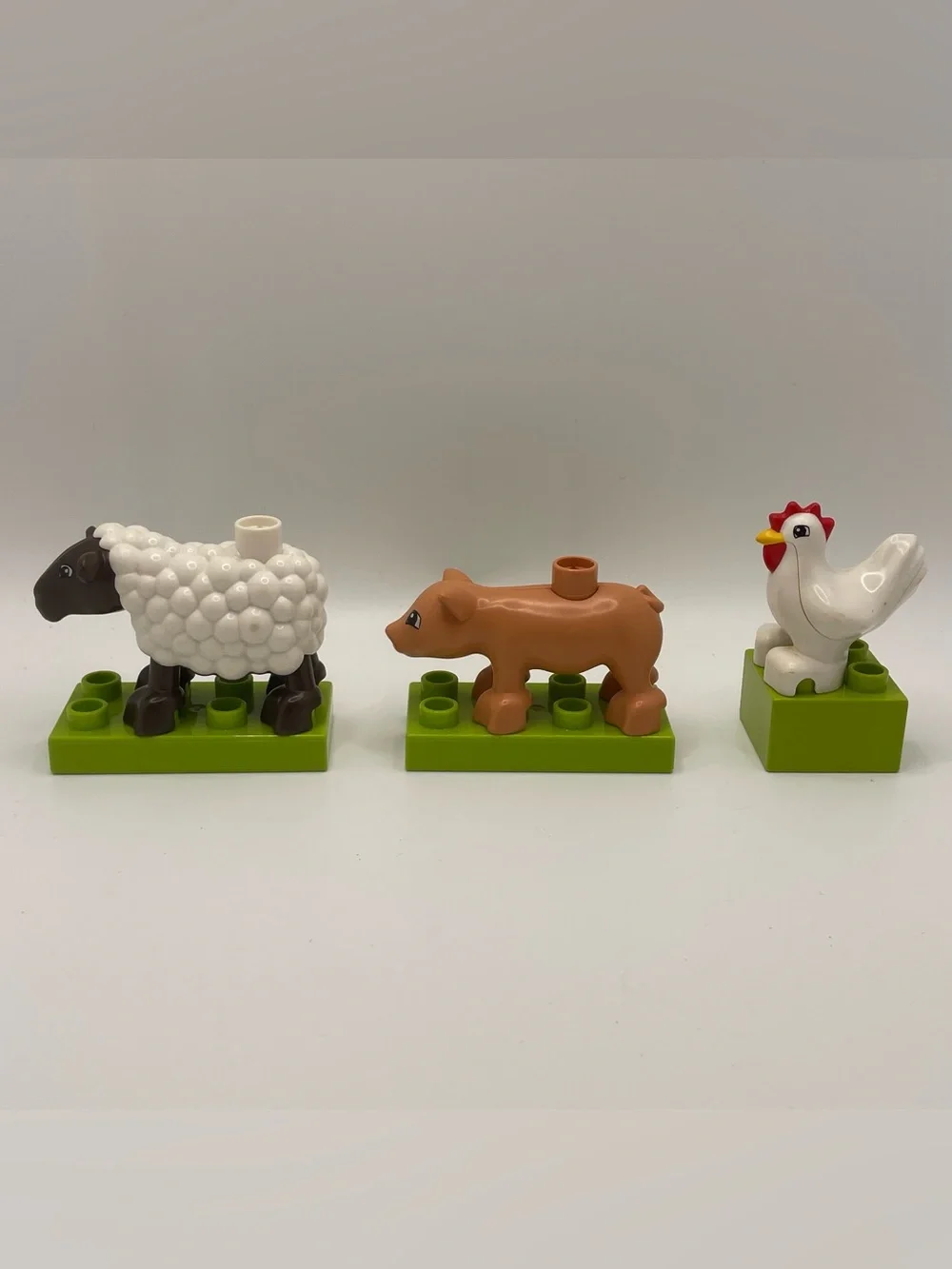 VTG Lego Duplo Farm Animals Figures Chicken Sheep Pig Fence Flowers Retro
